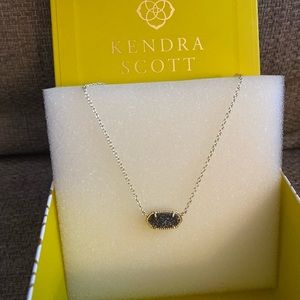 Like NEW Kendra Scott Elisa Pendant Necklace